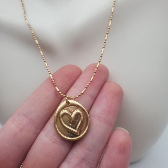Gold toned heart on my sleeve chain necklace‎ - Picture 2 of 2